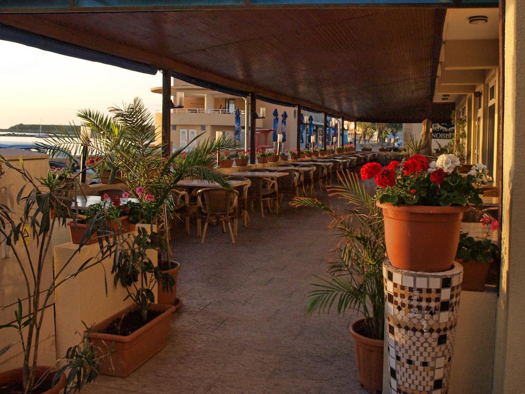 מאמאיה Hotel Dacia Sud מראה חיצוני תמונה